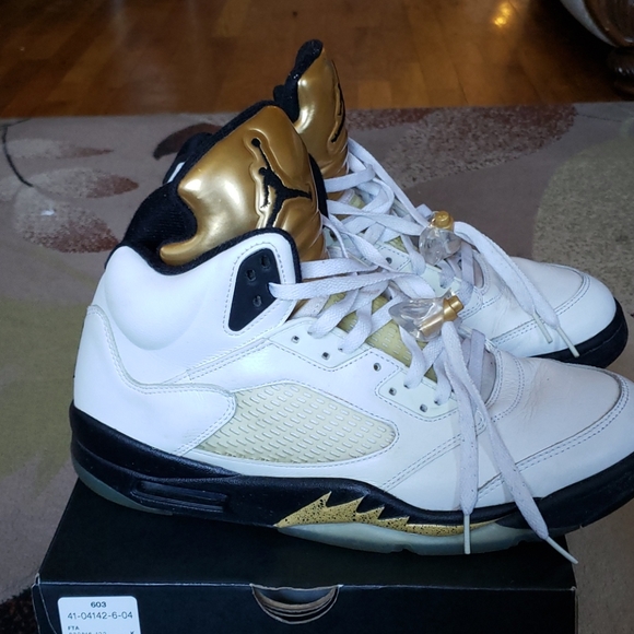 Air Jordan 5 Olympic Gold - Picture 3 of 8